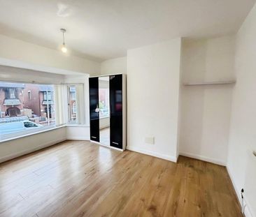 4 bedroom terraced house to rent - Photo 2