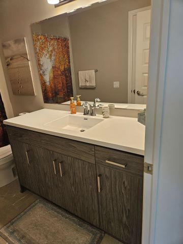 For Lease - 95 Dundas Street Unit# 116, Oakville, Ontario - Photo 2