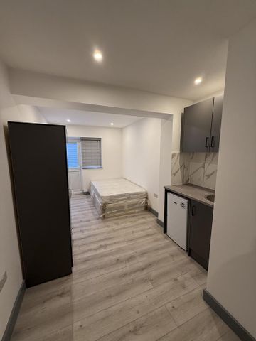 6 bedroom terraced house to rent - Photo 5