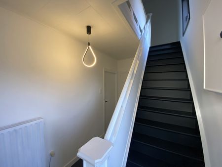 Prachtig opgeknapte en instapklare woning met tuin - Photo 5