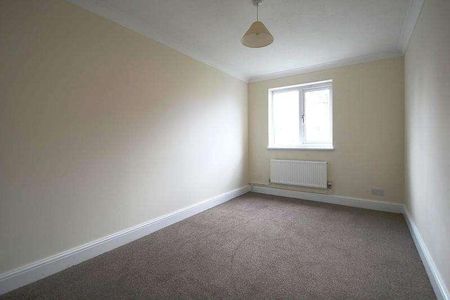 Chapel Road, Redhill, RH1 - Photo 5