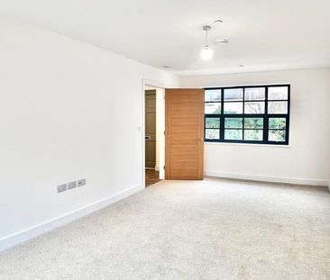 4 bedroom detached house to rent - Photo 1