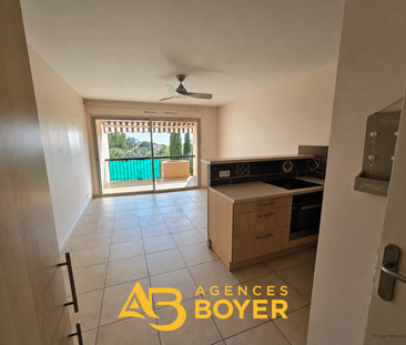 Location Appartement 1 pièce 28m² BANDOL 83150 - Photo 2