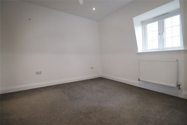 The Old Rectory, St Mary's Road, Greenhithe, DA9 9AS - Photo 1