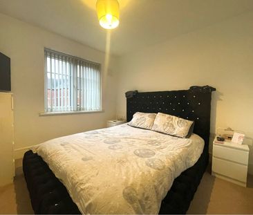 3 bedroom semi-detached house to rent - Photo 6