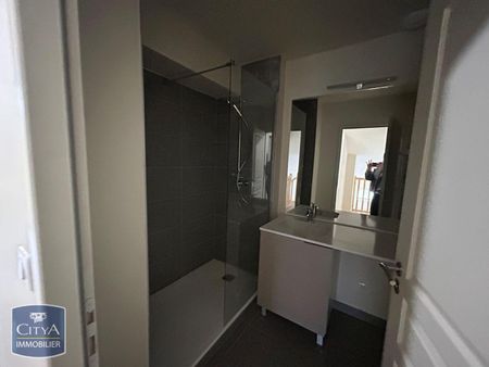 Location Appartement 4 pièces 82m² AGEN 47000 - Photo 4