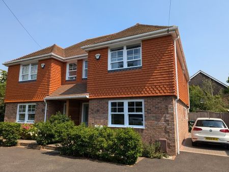 Runcton 3 bedroom house to rent - Photo 4