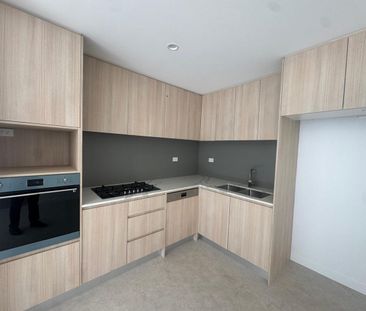 Brand New Two Bedroom Apartment, Walk to Showground Metro and Village - Photo 4