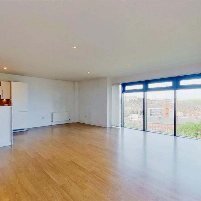 2Bedrooms, 2Bathrooms - Photo 1