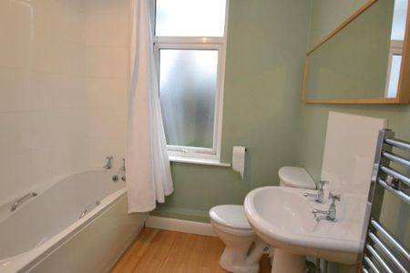 2 bedroom terraced house to rent - Photo 5