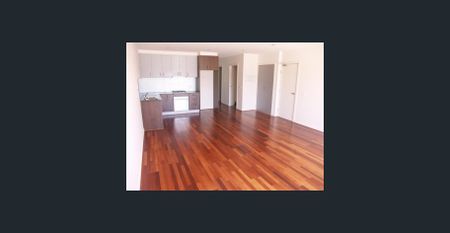 Transport and amenities at your door - Photo 2