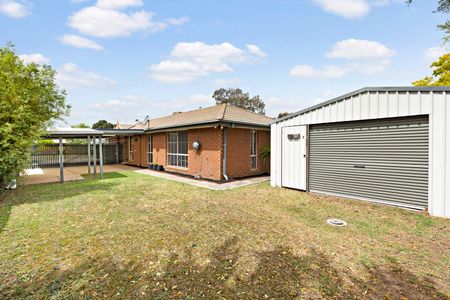 5 Dairy Close, Sydenham VIC 3037 - Photo 3