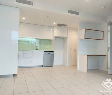 One Bedroom Apartment in the South Brisbane!!! - Photo 3