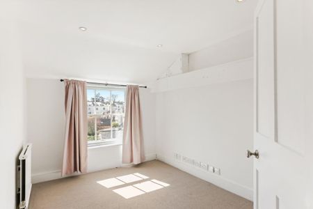 4 bedroom terraced house to rent - Photo 4