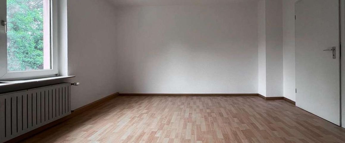 KL - Nähe Volkspark, 3ZKB, moderne EBK, Stellplatz/Garage - Foto 1