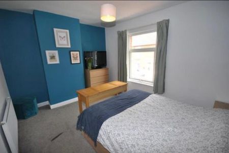 3 bedroom terraced house to rent - Photo 5