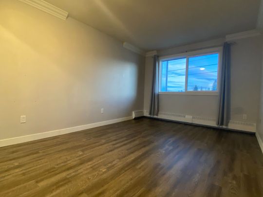 221 | 1 Bedroom Condo | Greenview | Convenient Location | Underground Parking - Photo 1