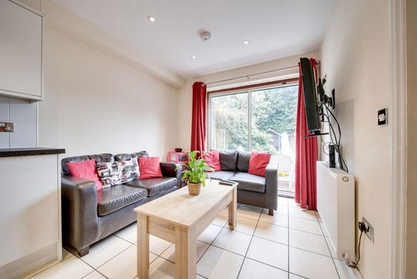 5 bedroom house to rent - Photo 1