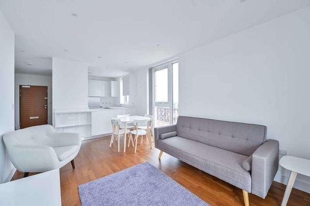 Duncombe House, Woolwich Riverside, SE18 - Photo 1