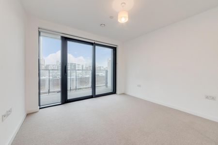 1 Bed Flat, Horizons Tower, E14 - Photo 5