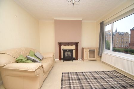 2 bed apartment to rent in Fulford Road, Scarborough, YO11 - Photo 2