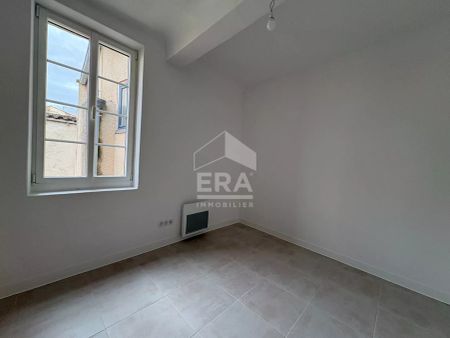 A LOUER CUCURON 84160 MAISON DE VILLAGE TYPE 3 PIECES D'ENVIRON 58M² AVEC CAVE - Photo 4