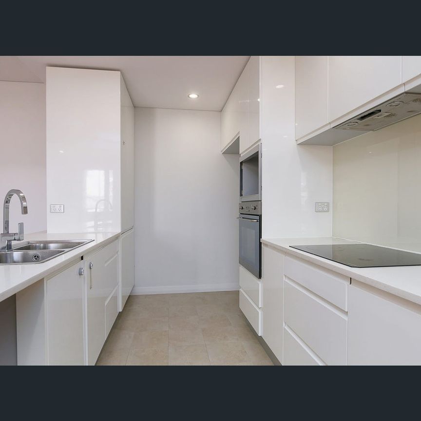 6/52 Wickham Street, East Perth, WA 6004 - Photo 1