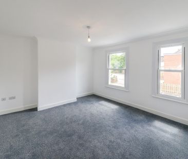 2 bedroom house to rent Folly Lane, St. Albans, AL3 - Photo 2