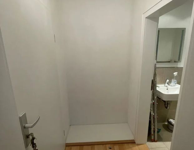 Helle, moderne Single-Wohnung in Bonn Beuel mit Einbauküche - Photo 1