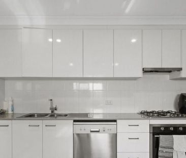 1-Bedroom Duplex in The Heights Estate! - Photo 4