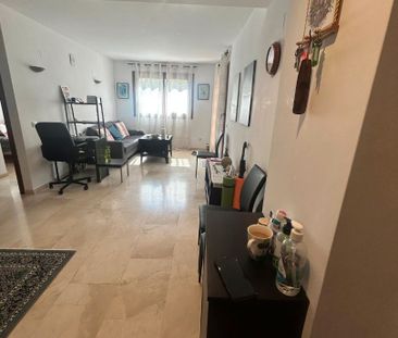 Apartamento de alquiler en Calle del Tornado, Punta Prima - Photo 1