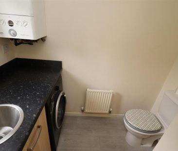 2 bedroom terraced house to rent - Photo 6