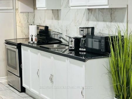 For Lease - 164 Eagle Street, Newmarket, Ontario - Photo 5