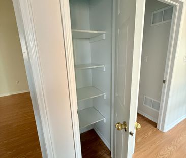 For Lease - 12 Sled Dog Road, Brampton, Ontario - Photo 6