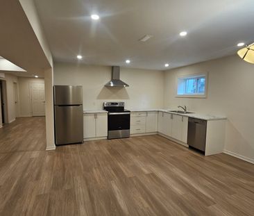 For Lease - 1889 Simcoe Boulevard, Innisfil, Ontario - Photo 4