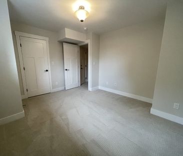 Grandview Heights Large One Bed Suite - Photo 1