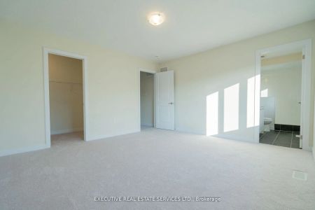 Property For Lease | X9045877 - Photo 3