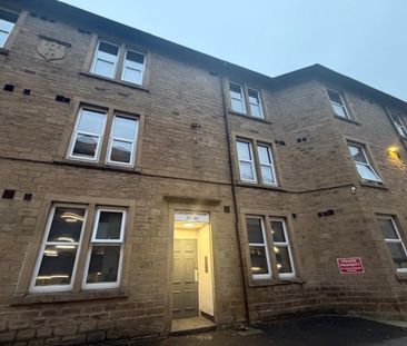 Oldgate, HUDDERSFIELD - Photo 1
