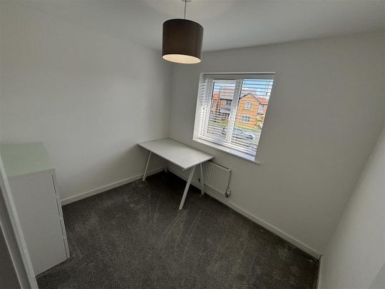 3 bedroom property to rent - Photo 1