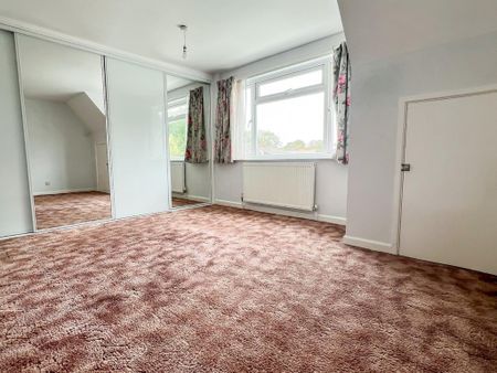 4 bedroom semi-detached house to rent - Photo 5