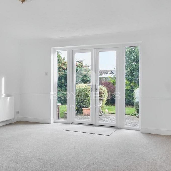 2 bedroom bungalow to rent - Photo 1