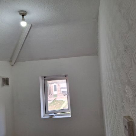 3 Bed Semi-Detached House, Harleston Road, B44 - Photo 4