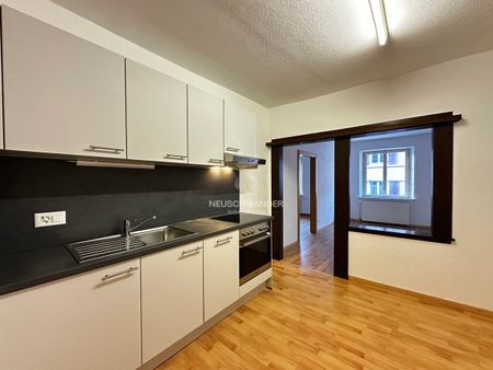 Appartement de 2.5 pièces à louer dans la vielle ville de Porrentruy - Photo 3