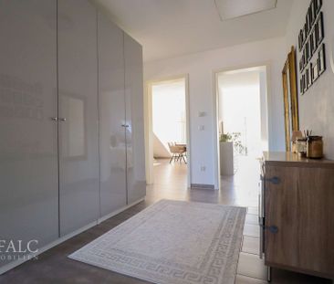 Helle und großzügige Dachgeschosswohnung in ruhiger Lage von Dormag... - Foto 1