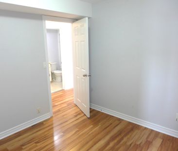For Lease - 216 Carillon Street Unit# 2, Vanier and Kingsview Park,... - Photo 5