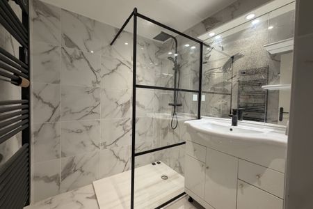 VALREAS, appartement de type3bis d'environ 72m2 - Photo 5