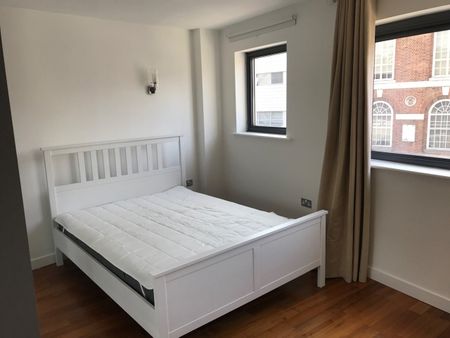 2 Bed Flat, Axis Court, SE10 - Photo 2