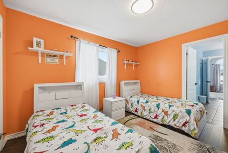 For Lease - 1286 Kettering Drive Unit# Main & Second Floor, Oshawa, Ontario - Photo 2