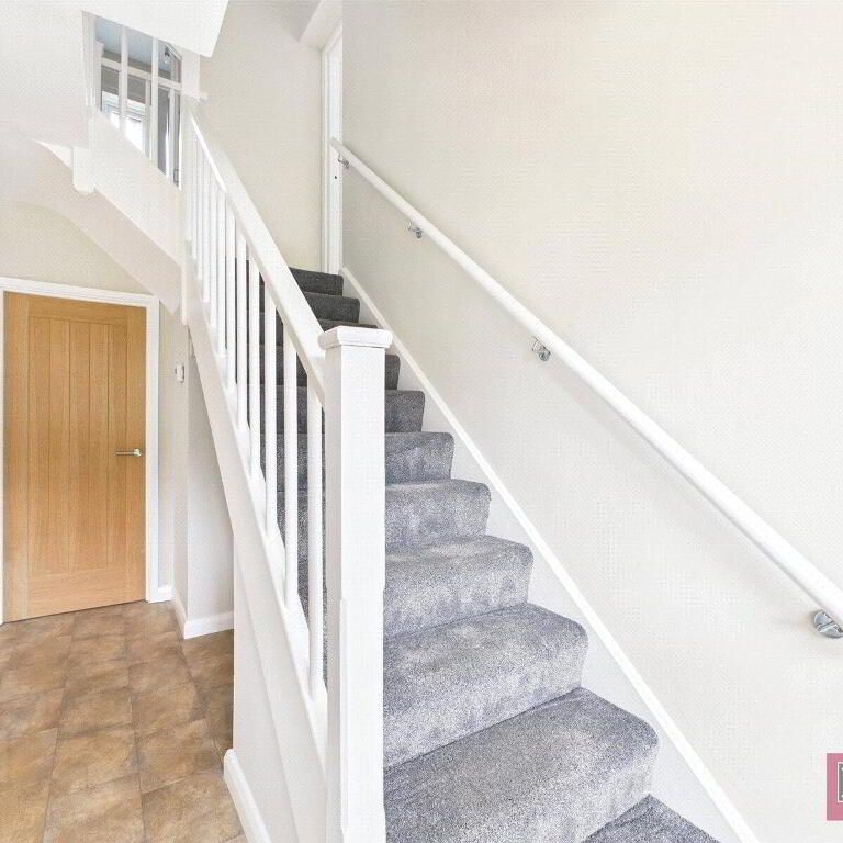 29 Ashgrove Park, Newry, BT34 1QL - Photo 1