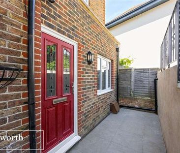 Annexe, The Upper Drive, Hove, East Sussex, BN3 - Photo 1